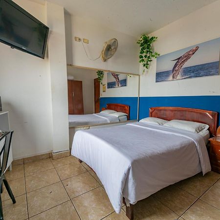 Hospedaje Gran Imperial Тумбес Экстерьер фото